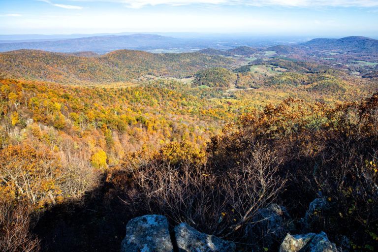 10 Great Hikes in Shenandoah National Park - Earth Trekkers