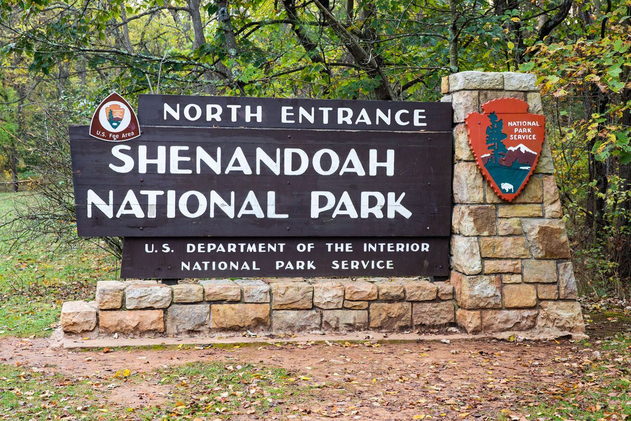 Shenandoah Entrance Sign - Earth Trekkers