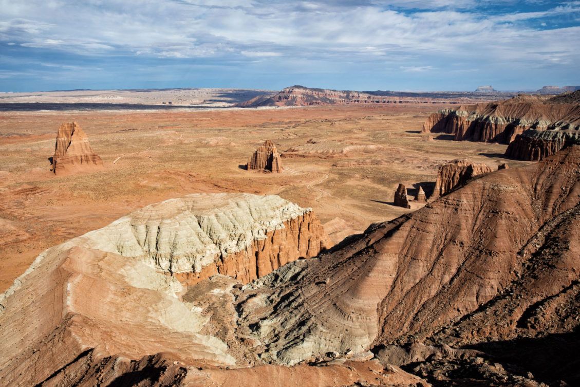 Complete Guide to the Cathedral Valley Loop: Things to Do, Driving 