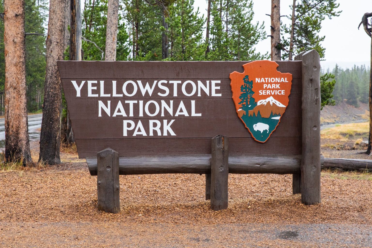 The Ultimate Yellowstone National Park Travel Guide – Earth Trekkers