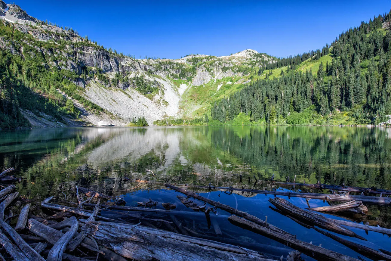 Lake Ann, Washington, an optional detour on the Maple Pass Loop