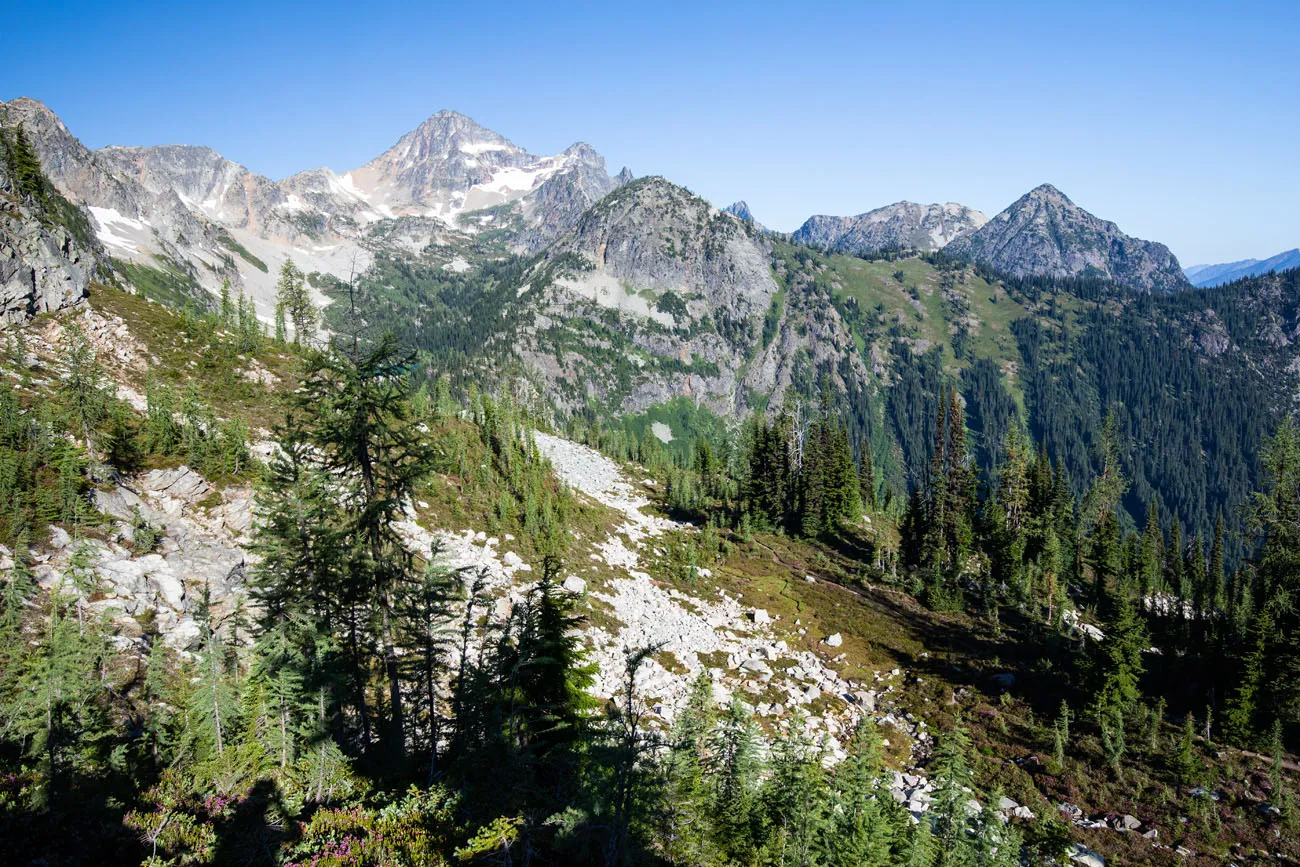 Heather Pass Viewpoint on the Maple Pass Loop