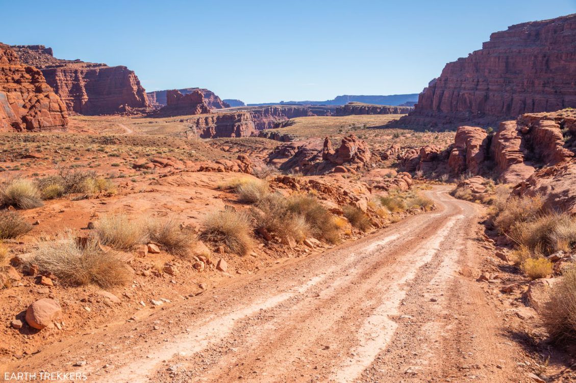 How to Drive Shafer Canyon Road and Potash Road Moab, Utah Earth Trekkers