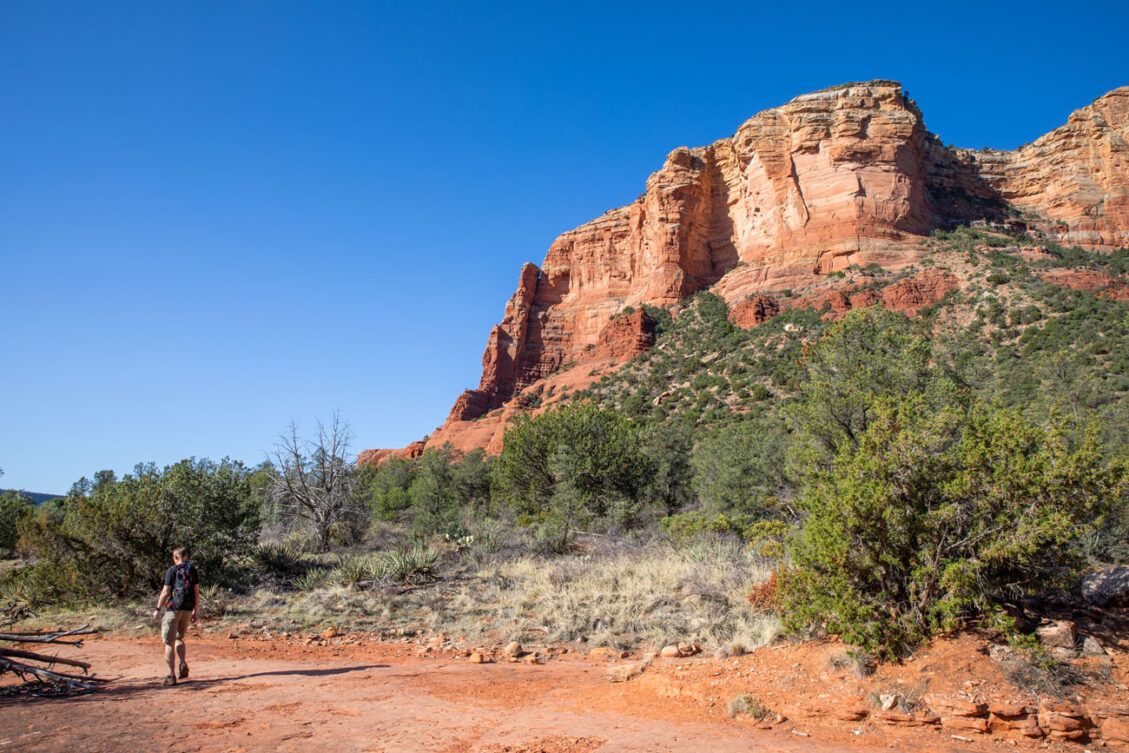 How to Hike the Bell Rock and Courthouse Butte Loop Trail Earth Trekkers