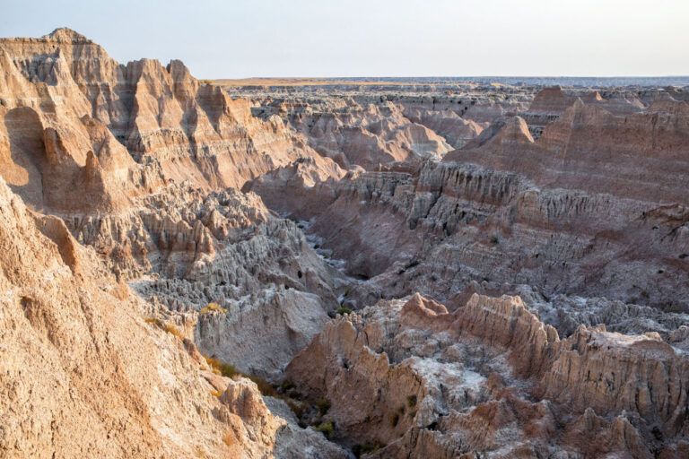 10 Great Hikes In Badlands National Park | Earth Trekkers