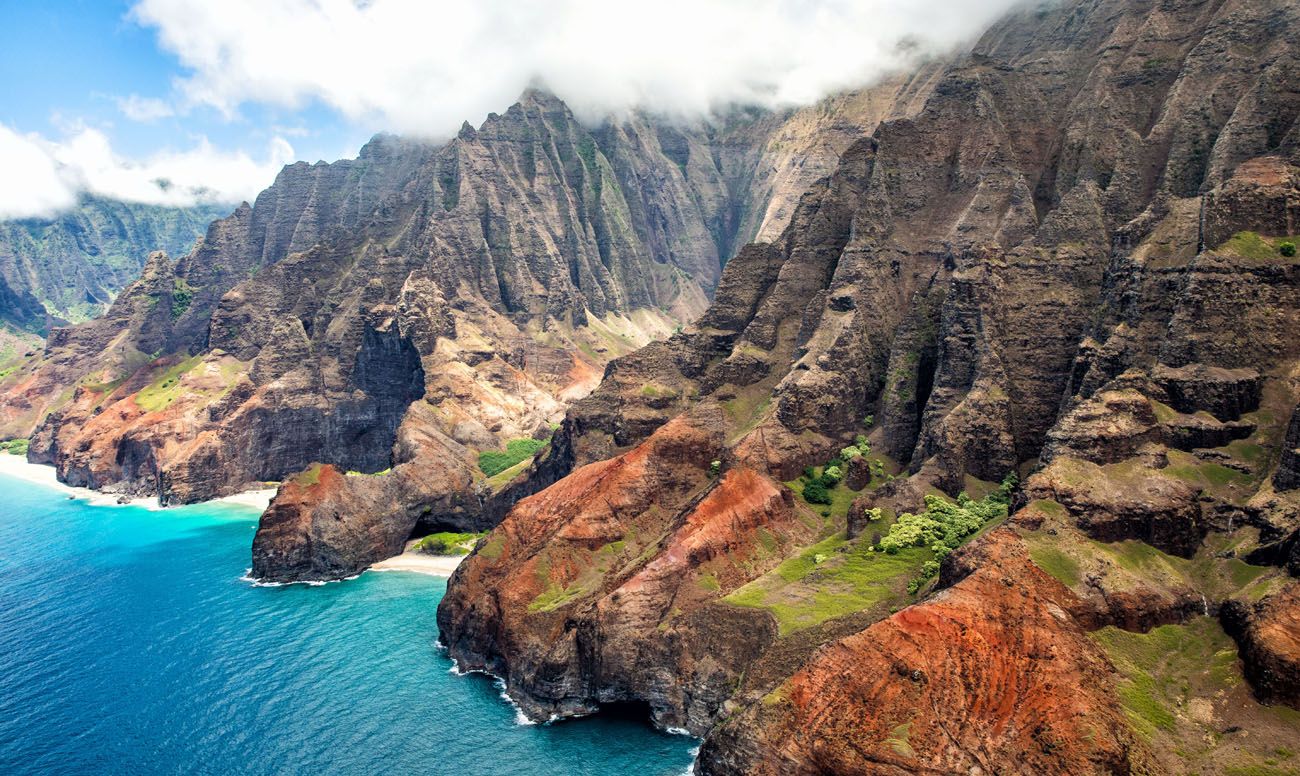 Doors Off Helicopter Tour of Kauai: Everything You Need to Know – Earth ...