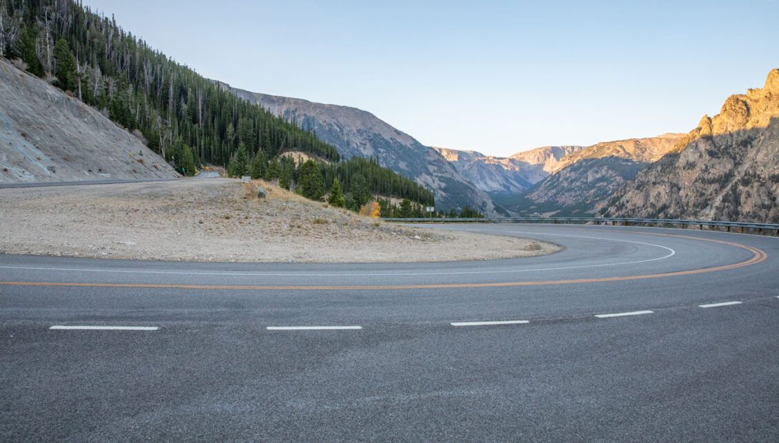 Beartooth Highway Things to Do - Beartooth Highway Switchback 1129x643 .optimal 