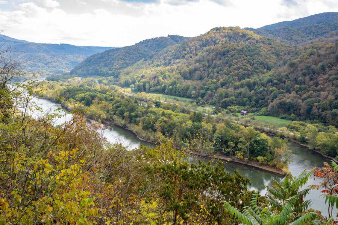 Brooks Overlook - Earth Trekkers