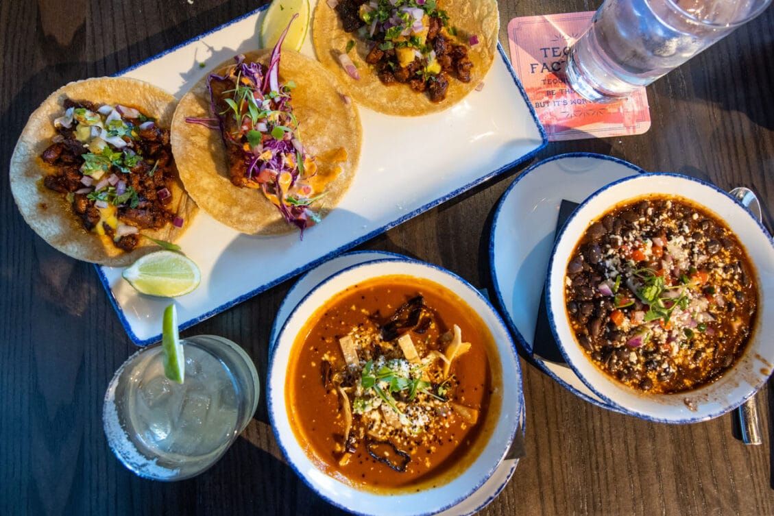 Best Restaurants in Savannah 20 Great Places to Eat & Drink Earth Trekkers