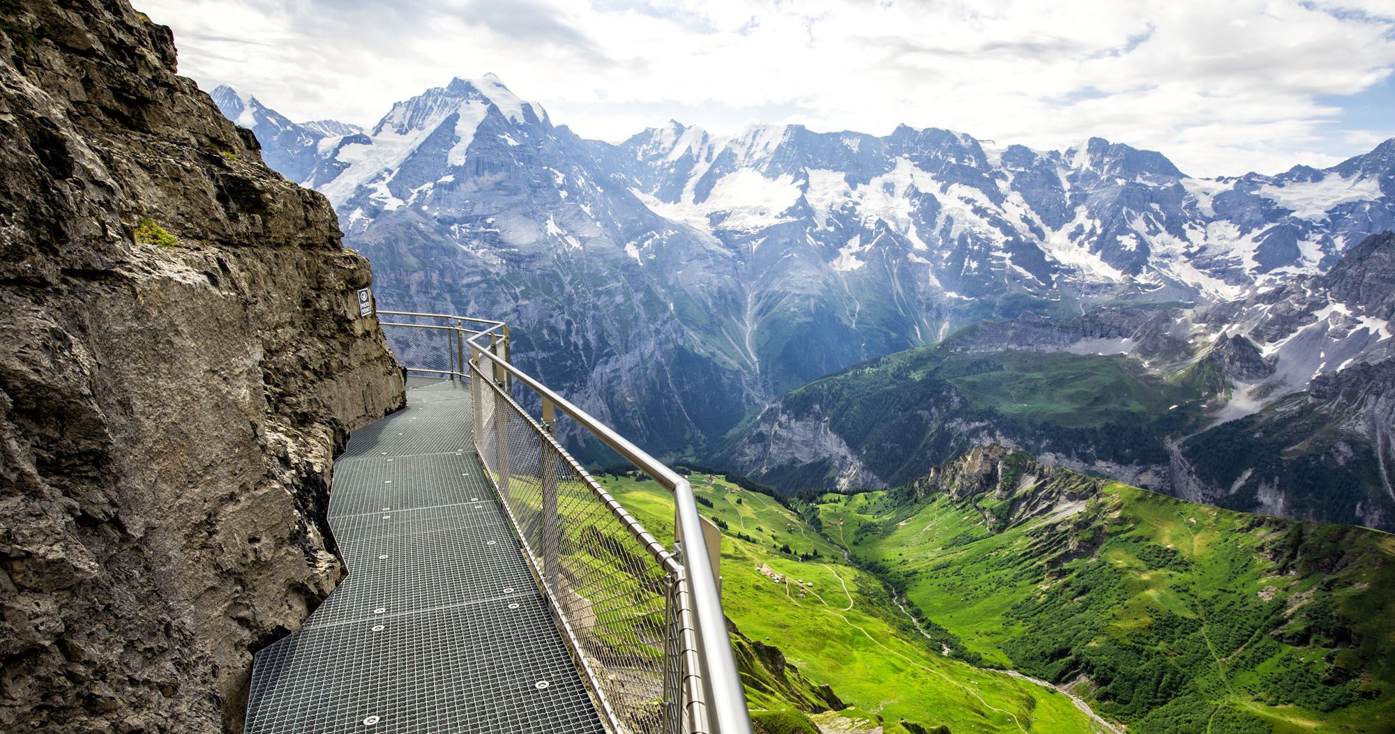 How to Visit Schilthorn and Birg