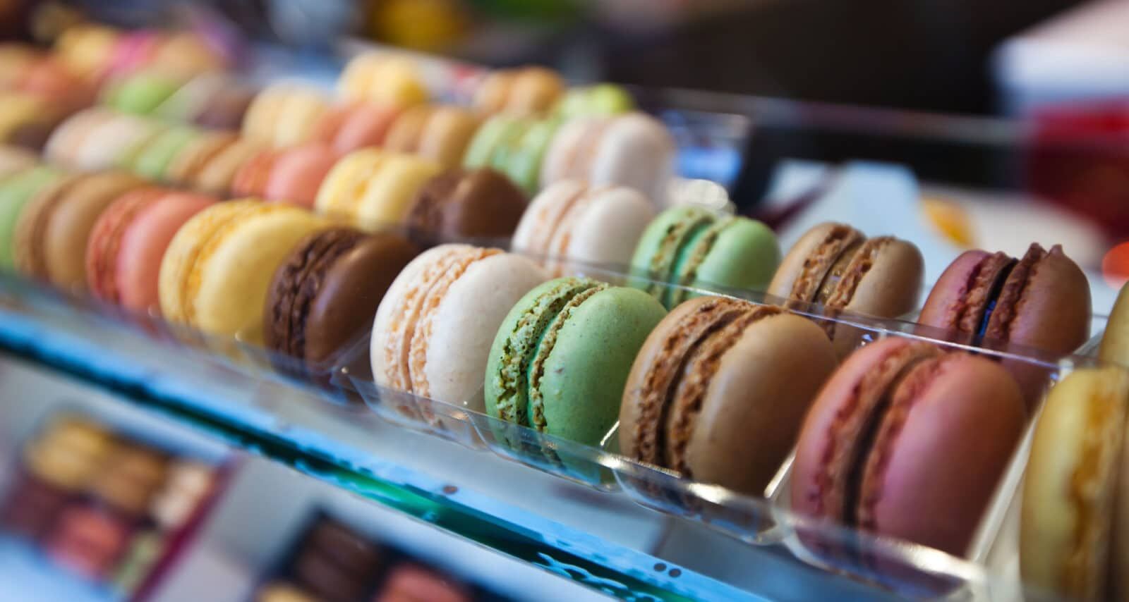 French Macarons Foods to Eat in Paris