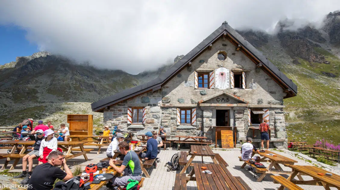 Cabane du Mont Fort Photo