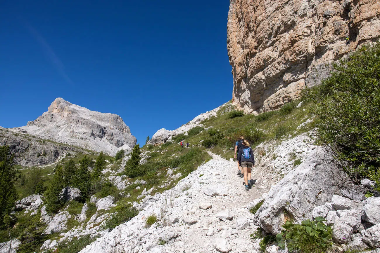 Hiking uphill towards Rifugio Scoiattoli