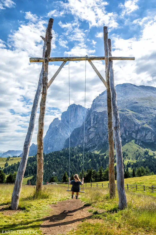 Dolomites Swing at the Williamshutte in Alpe di Siusi
