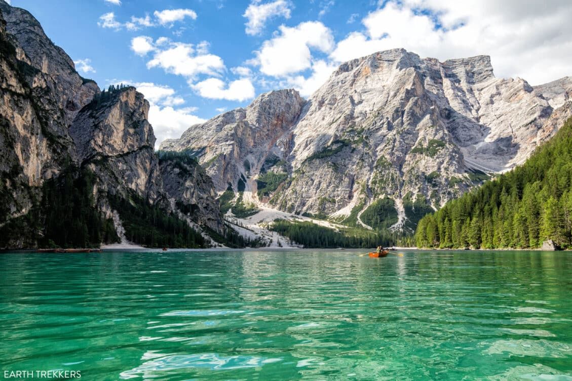 Best Way To Visit Lago Di Braies Helpful Tips And Photos Earth Trekkers