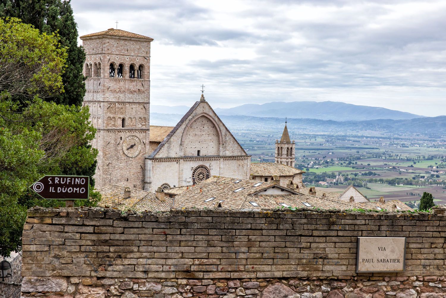 Assisi Photo Spot | One Day in Assisi Walking Tour