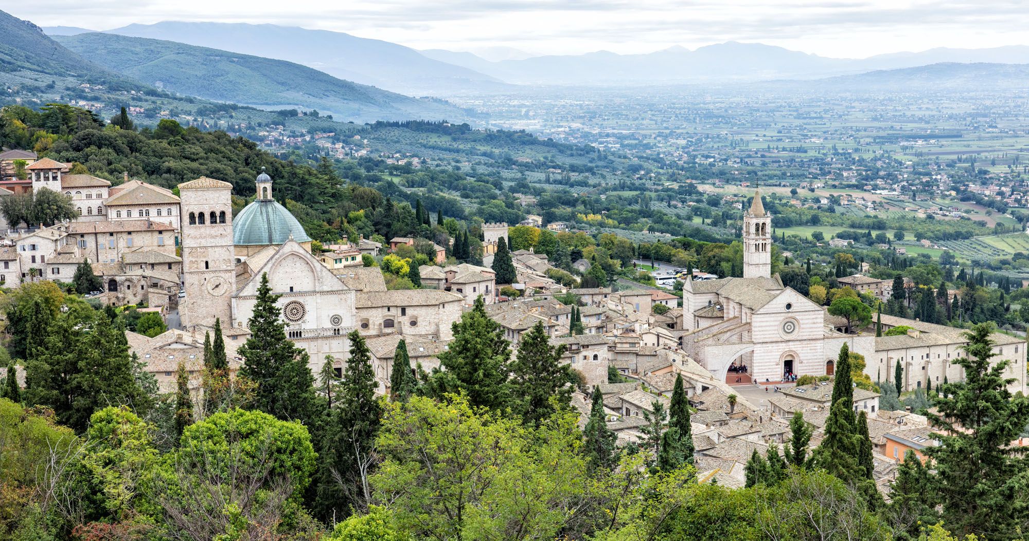 Featured image for “One Day in Assisi, Italy: Walking Tour of the Historic City Center”