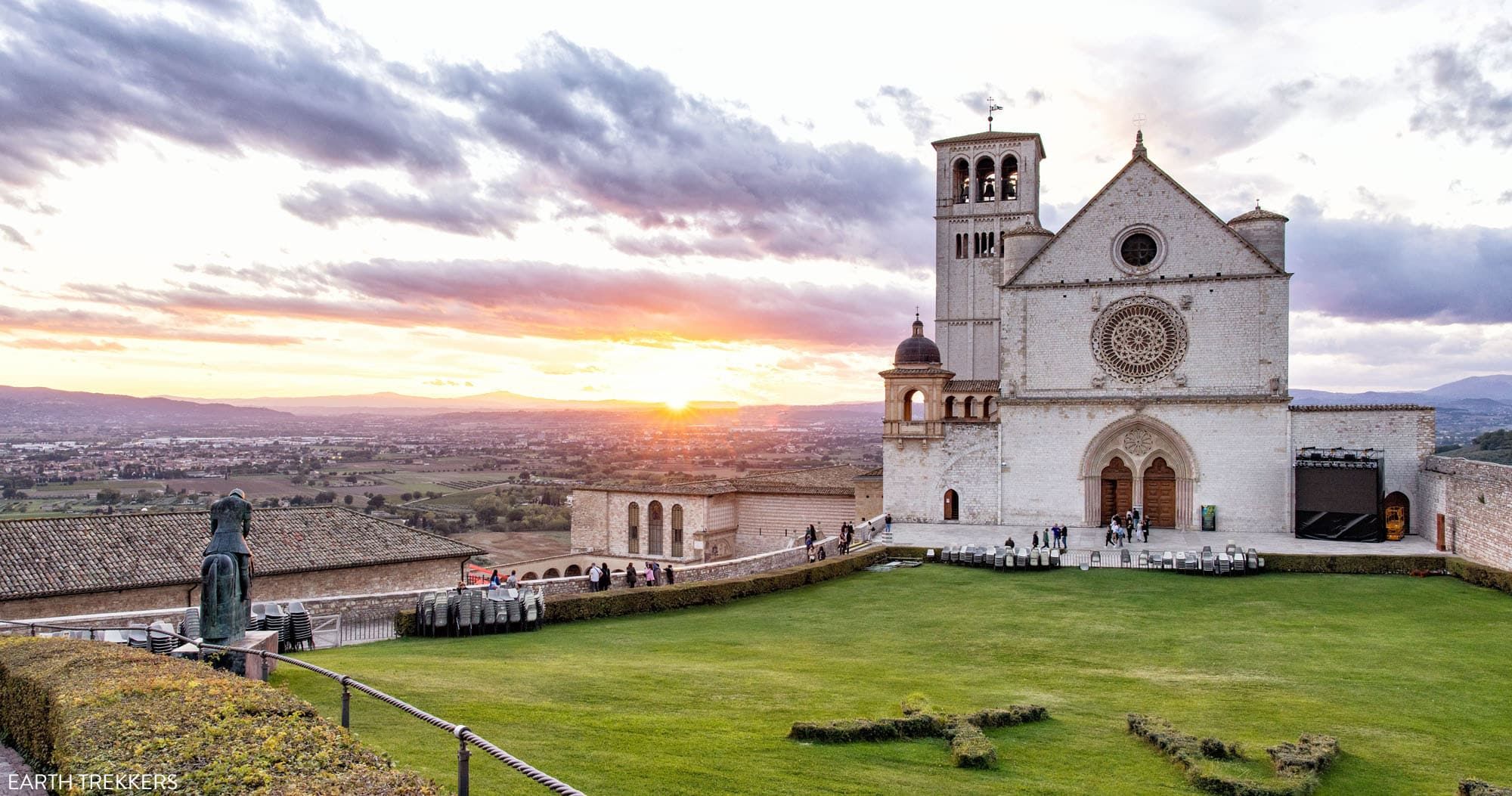 Featured image for “16 Wonderful Things to Do in Assisi (+ Helpful Tips & Map)”