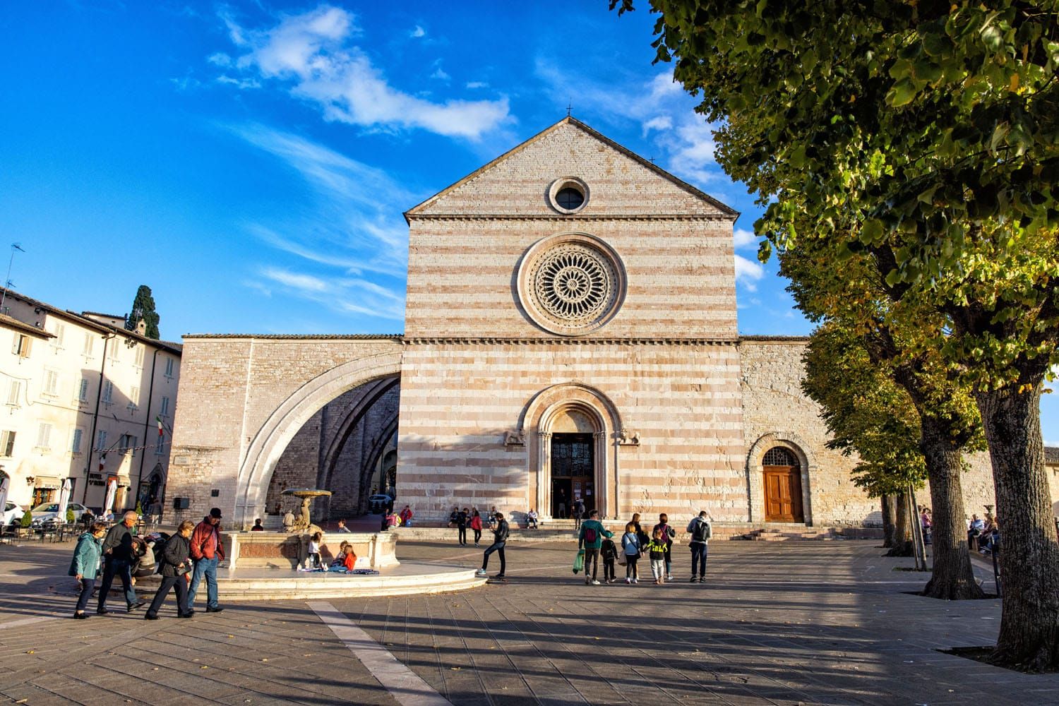 Basilica di Santa Chiara Assisi | One Day in Assisi Walking Tour