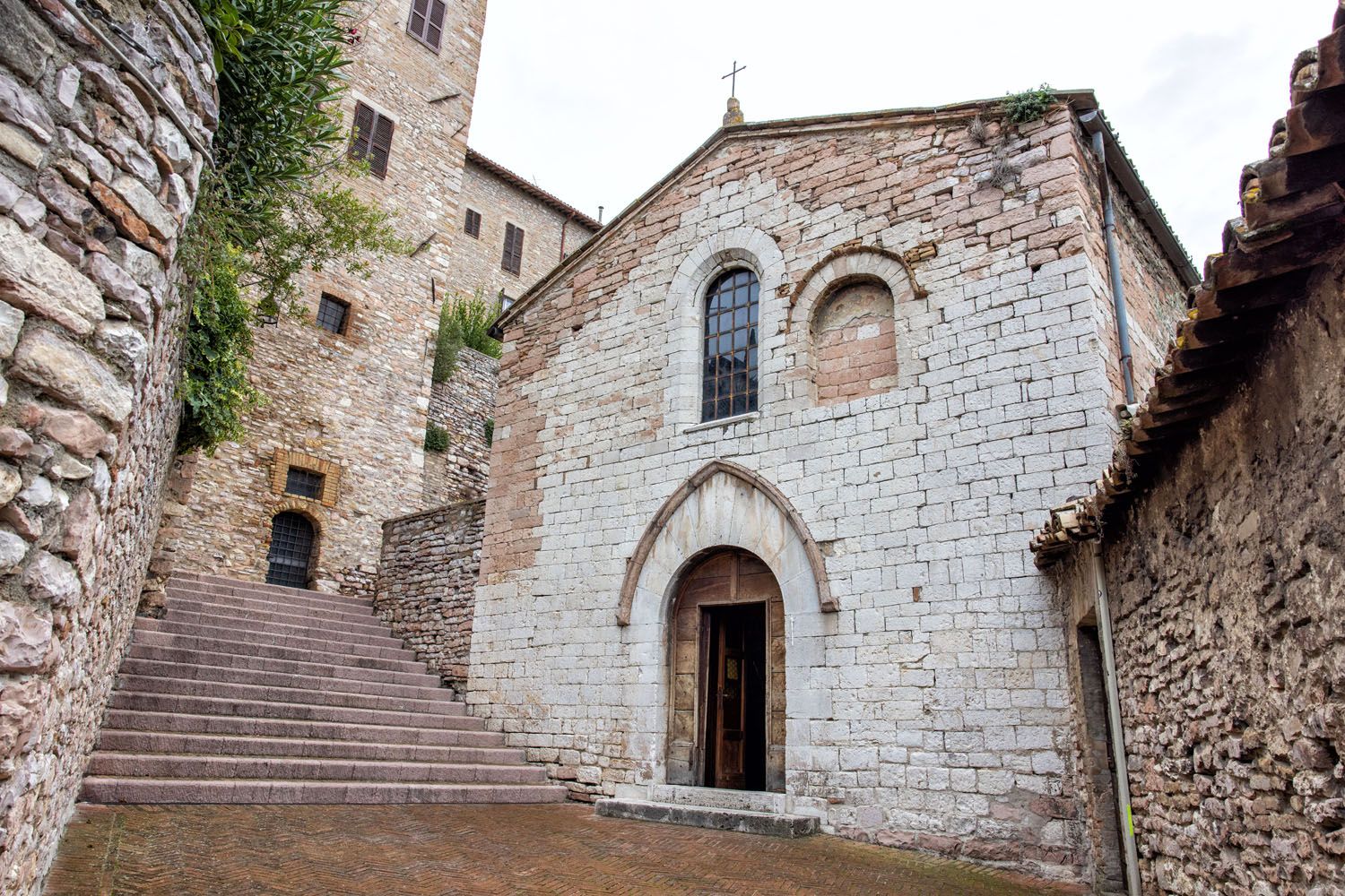 Chiesa di Santo Stefano | One Day in Assisi Walking Tour