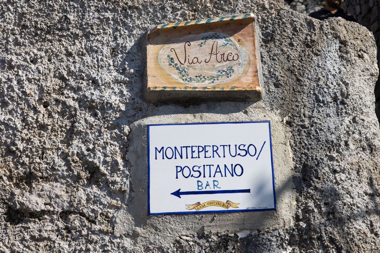 Montepertuso Sign