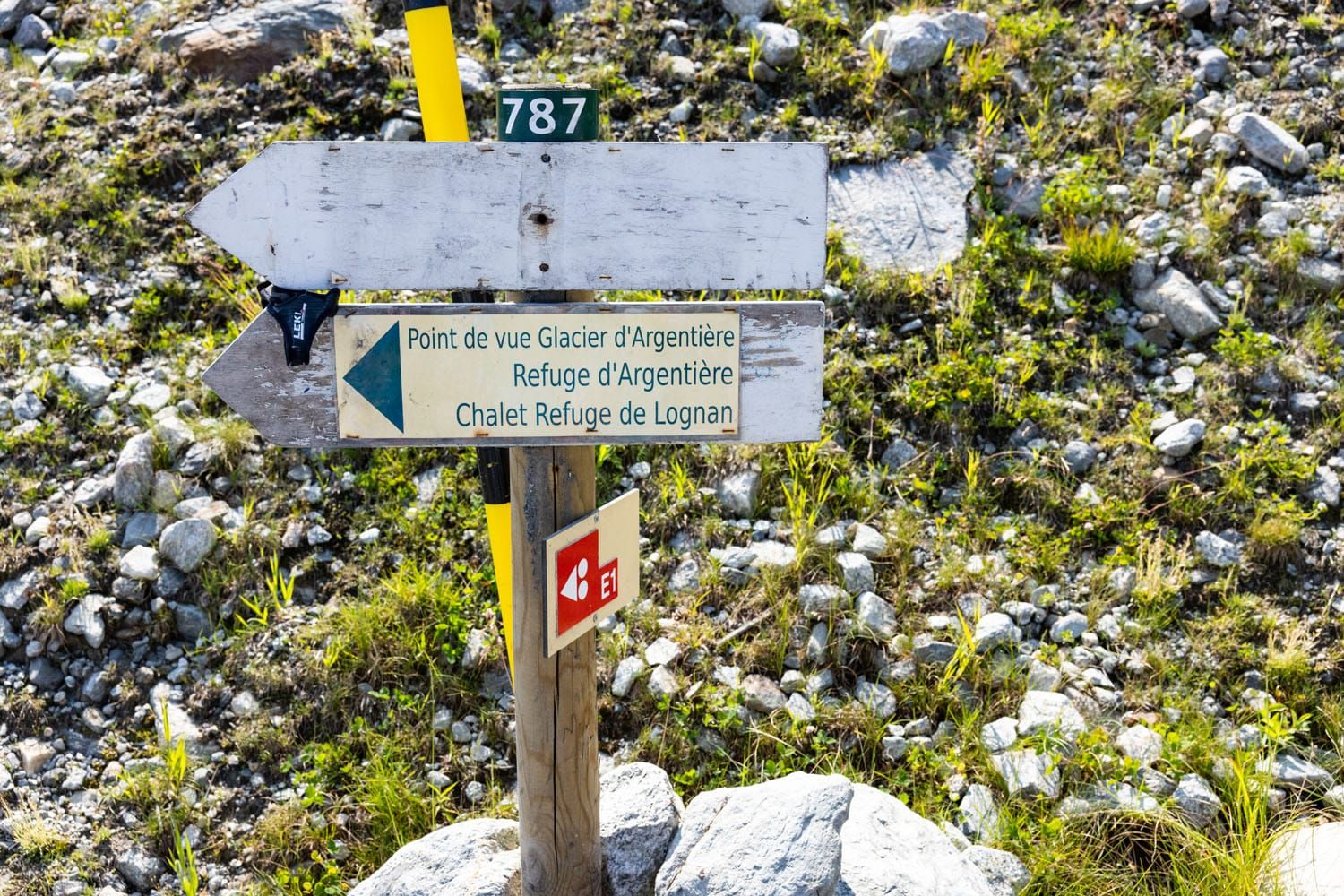 Argentiere Hiking Sign