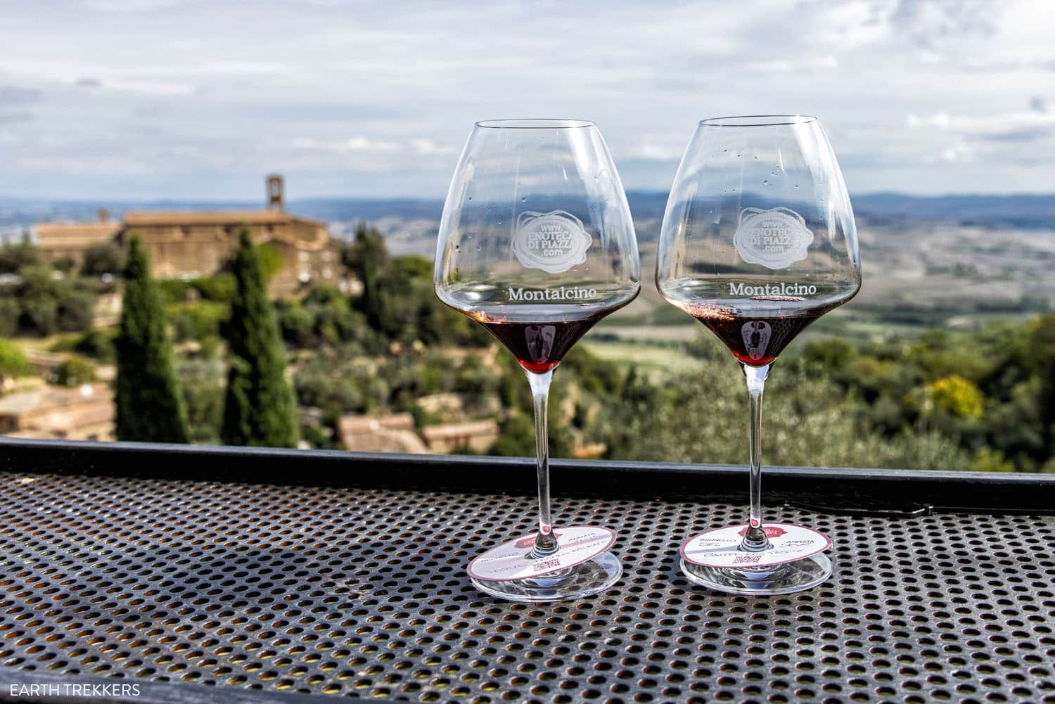 POSITANO WINE GLASSES - SET OF 2 - RED & BLUE - HAND PAINTED VENETIAN  GLASSWARE