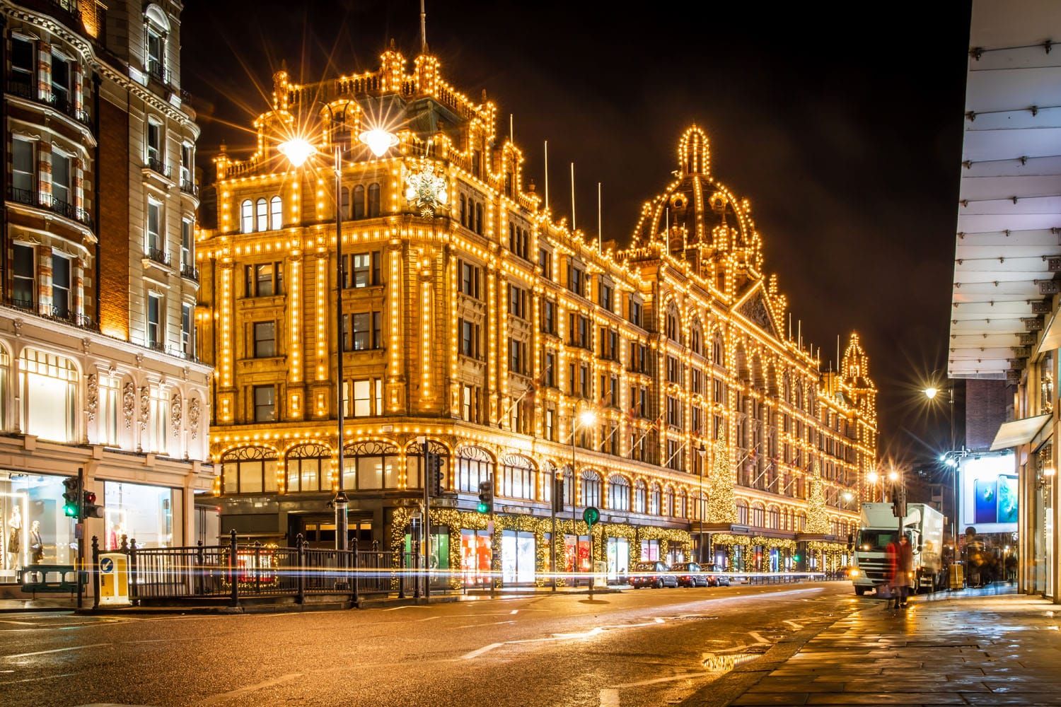Harrods | Things to do in London at Christmas