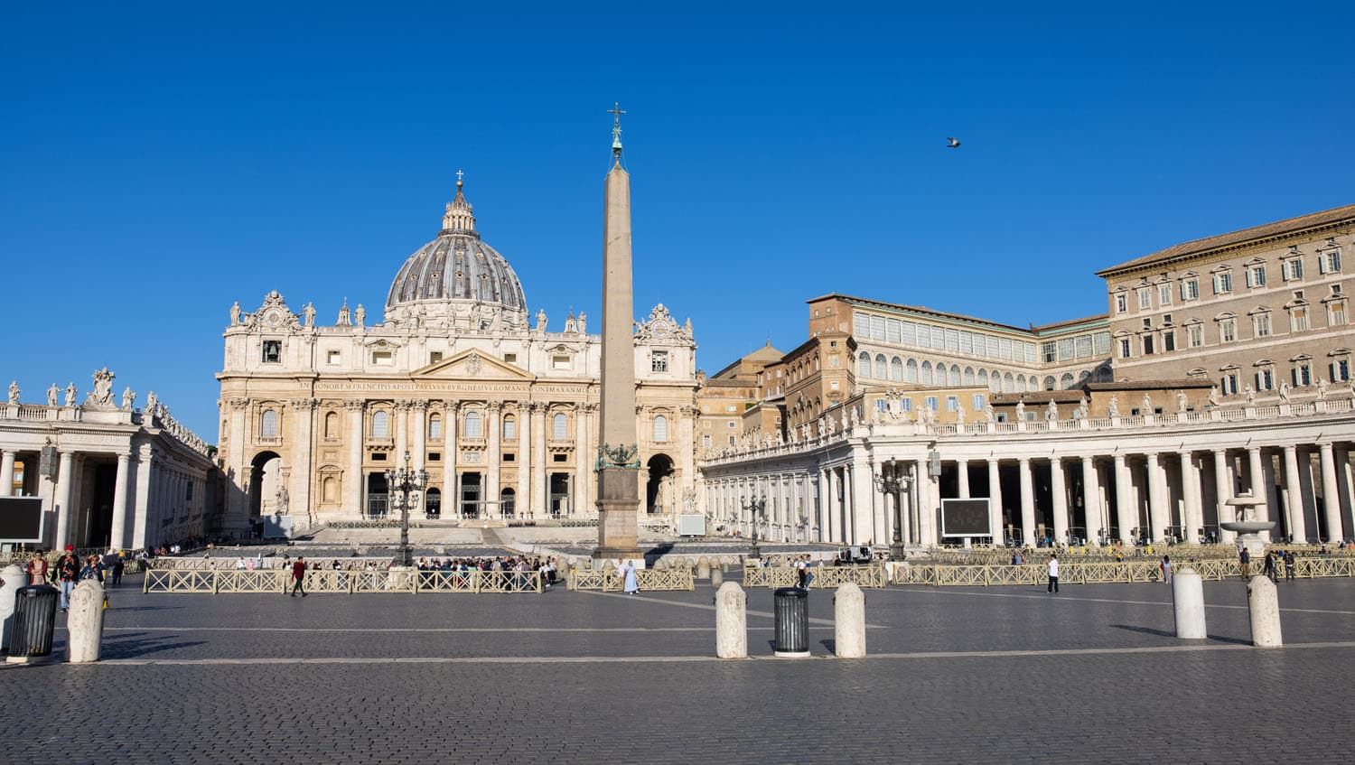 St Peters Square Rome | Best things to do in Rome