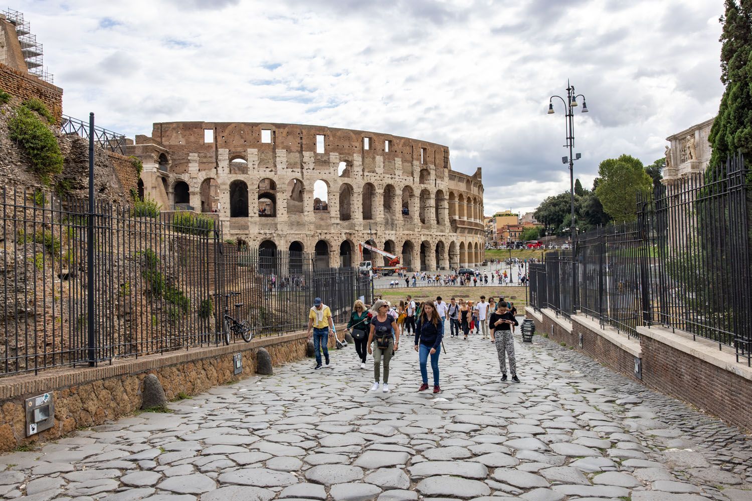 Via Sacra Rome | How to Visit the Colosseum