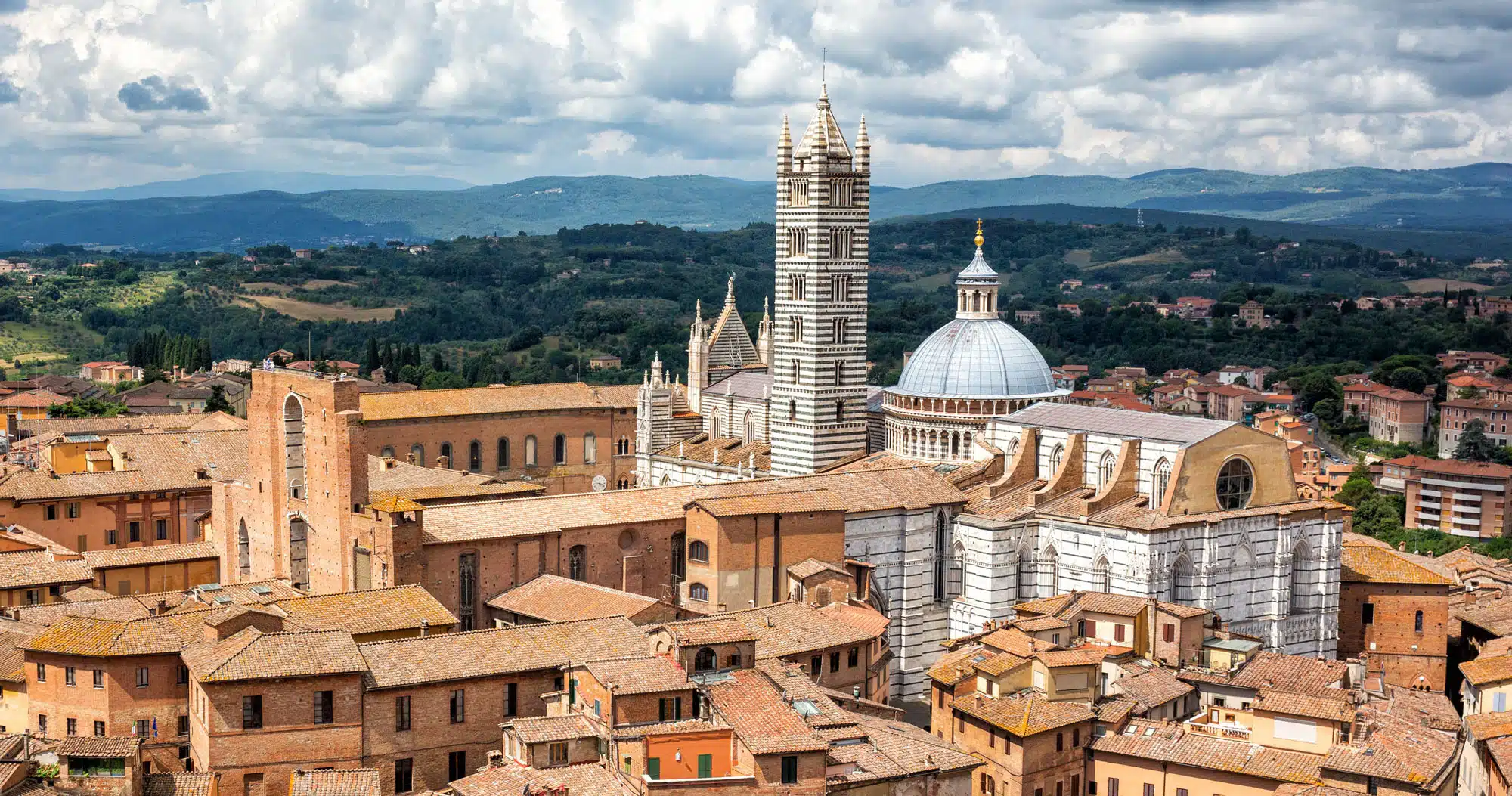 Featured image for “Siena Cathedral: The Complete Guide for 2024 (Things to Do, Photos & Itinerary)”