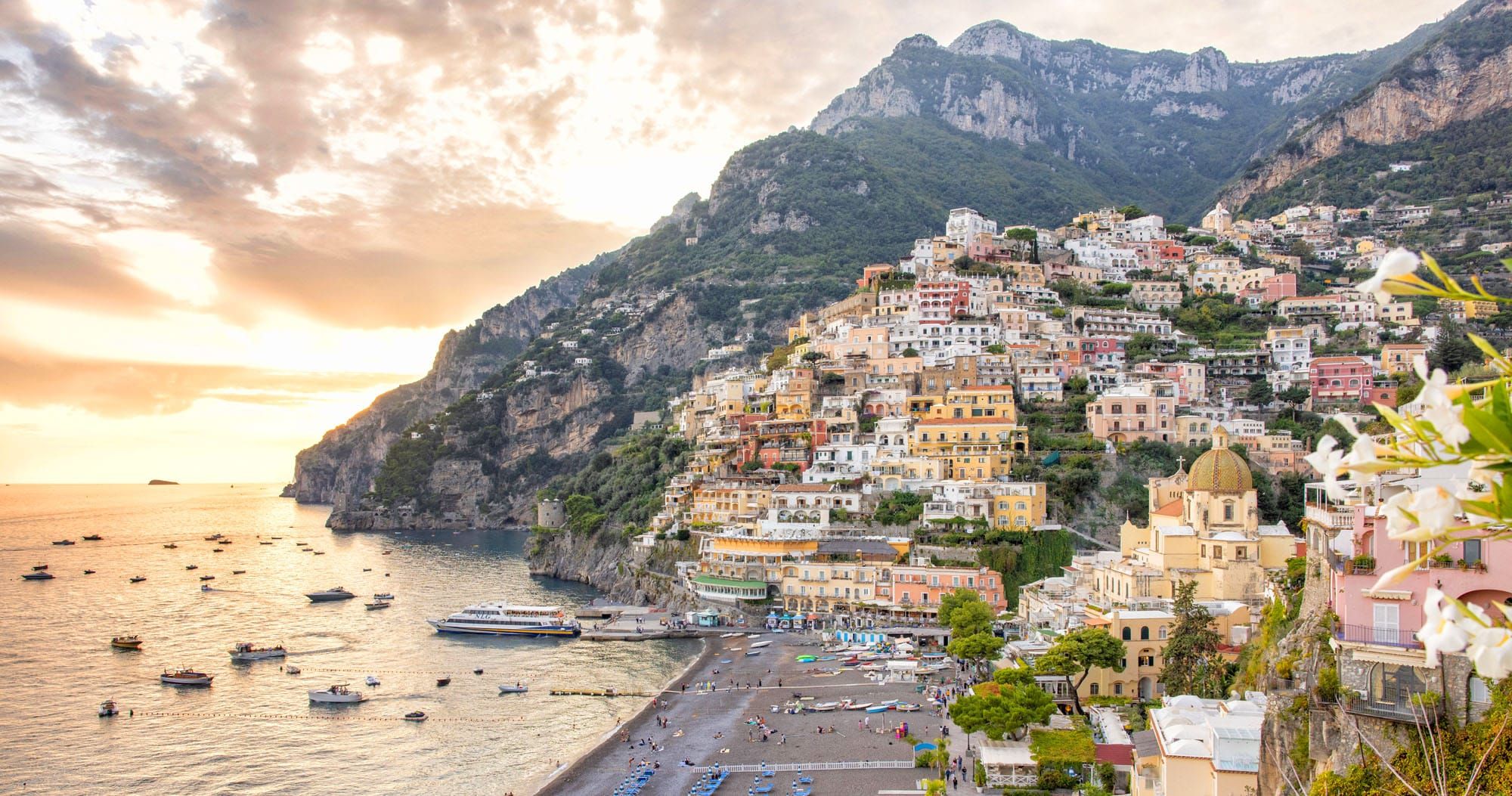 Featured image for “Amalfi Coast Itinerary: 5 Ways to Plan Your Trip”