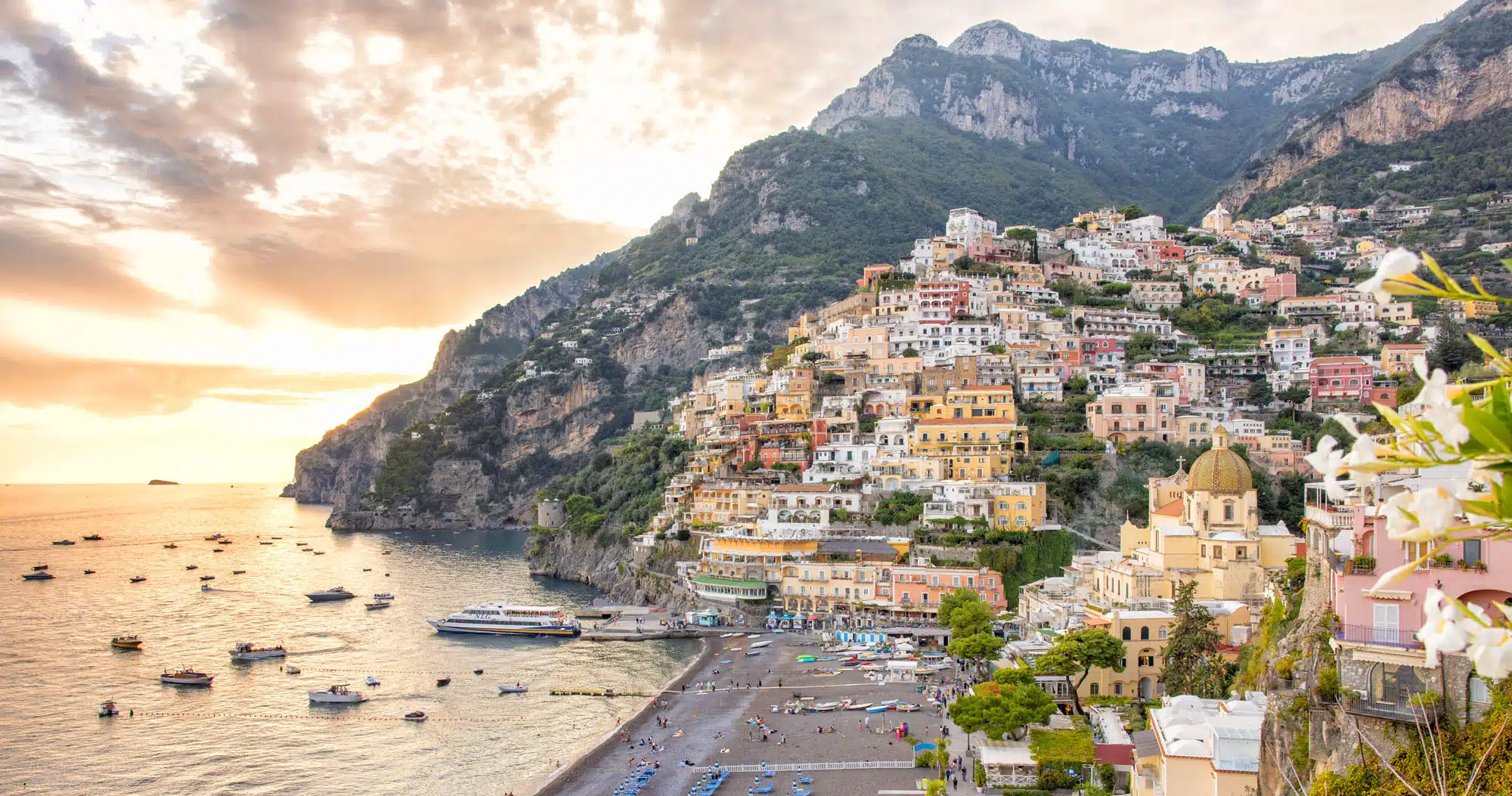 Featured image for “Amalfi Coast Itinerary: 5 Ways to Plan Your Trip”