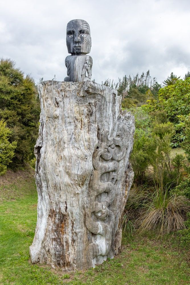 Wairakei Terraces Maori Statue