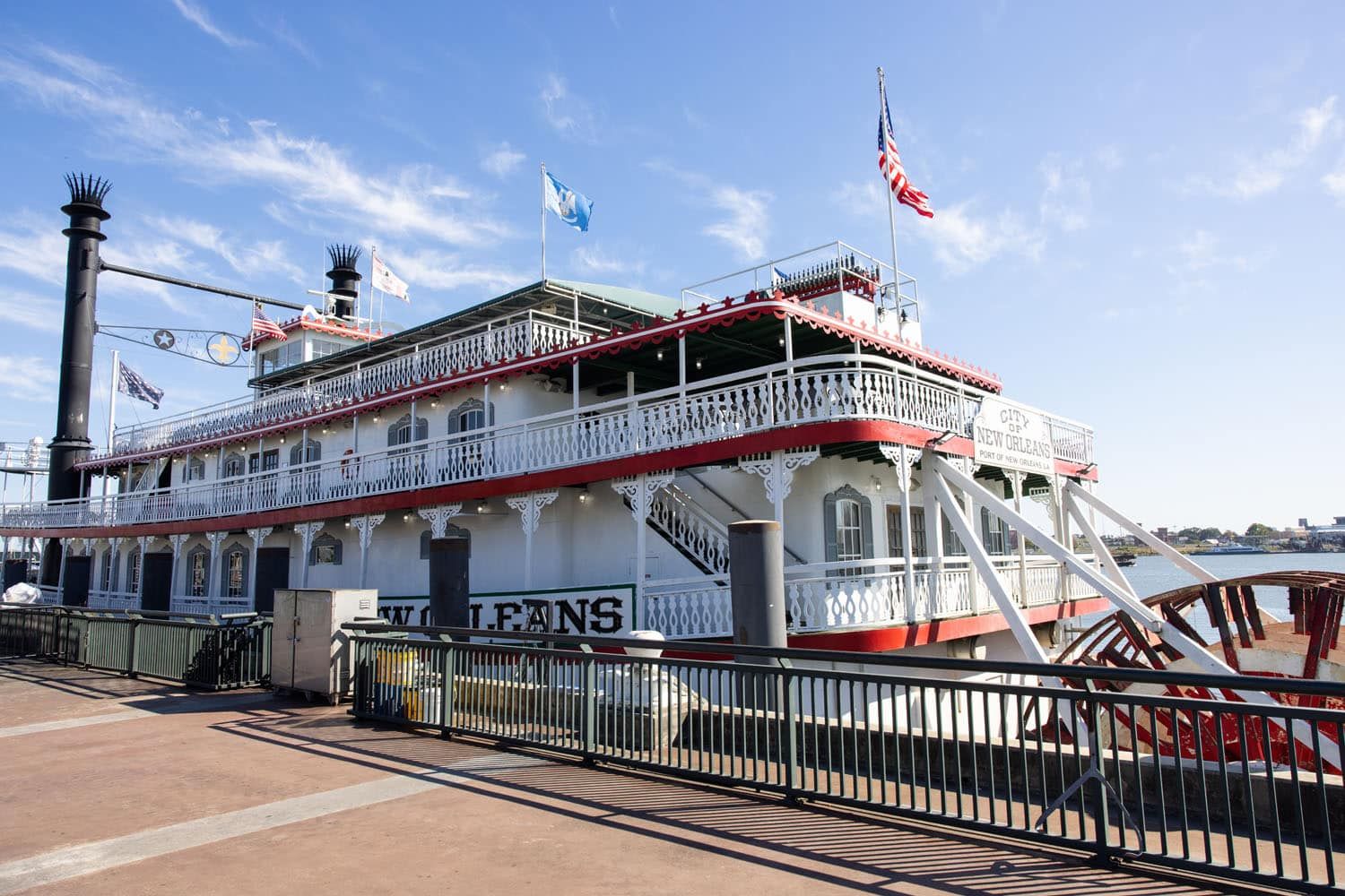 New Orleans Ferry Boat | Best Things to Do in New Orleans
