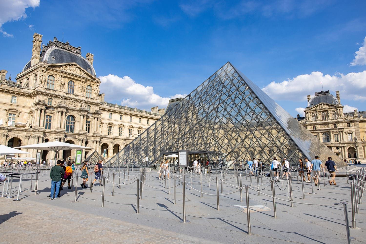 The Louvre Pyramid Entrance | How to visit the Louvre