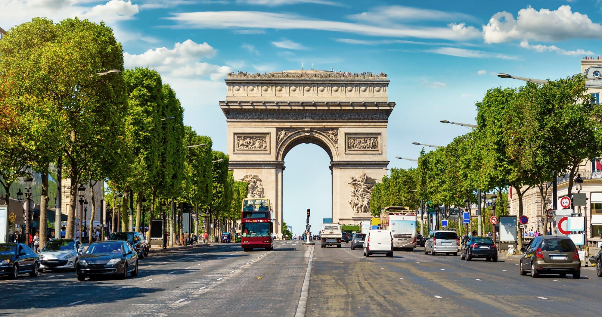 The Champs-Élysées and the Arc de Triomphe, Arc de Triomphe Paris, Tourism information and hotels nearby