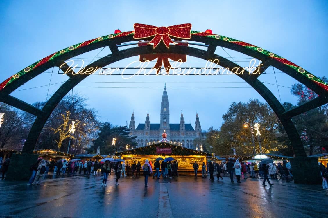 Vienna Christmas Markets 2024 Where to Eat, Drink & Shop Earth Trekkers