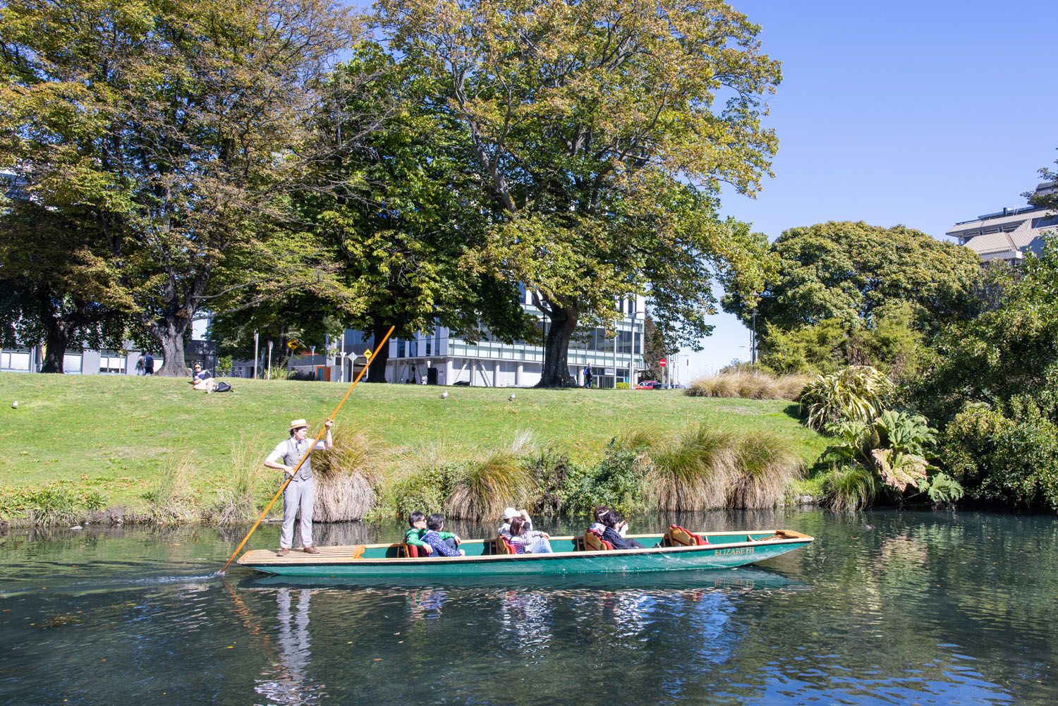 Punting on the Avon Christchurch | Best Things to Do in Christchurch