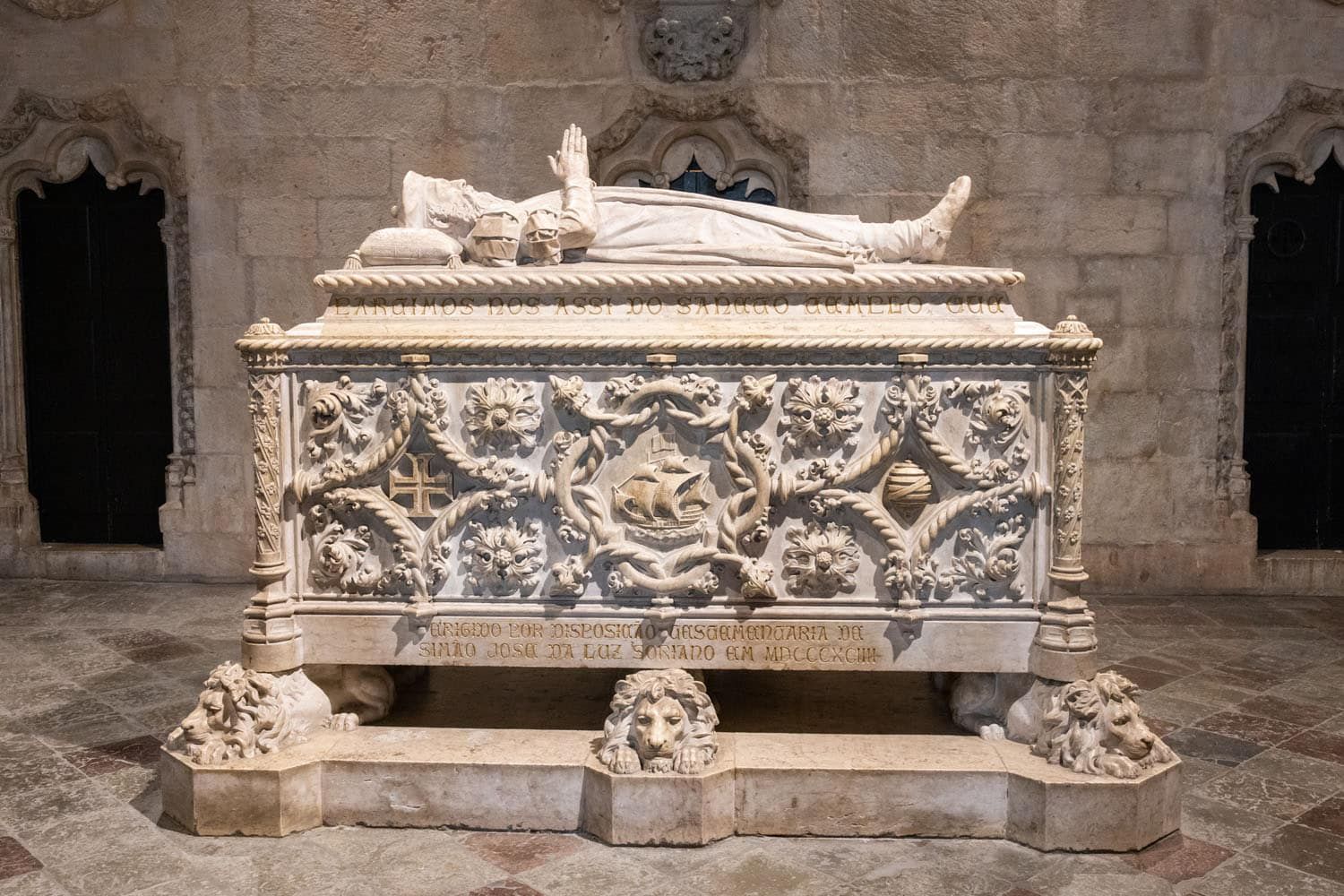 Vasco da Gama Tomb | Seven Wonders of Portugal