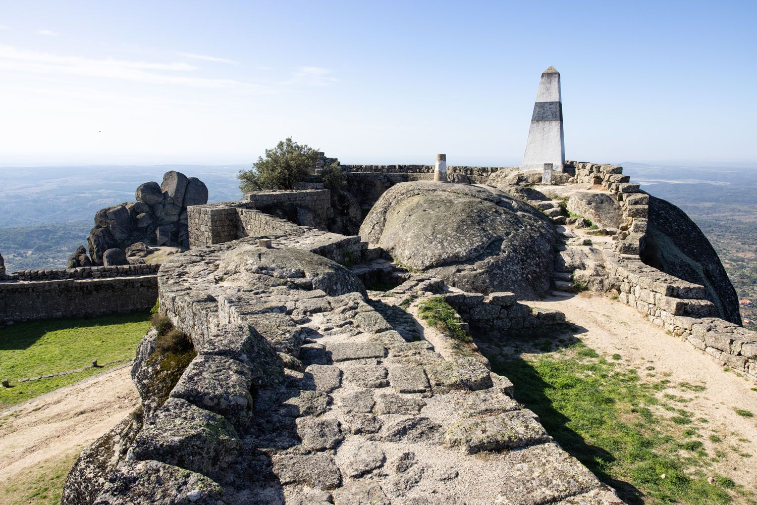 Monsanto Castle Citadela