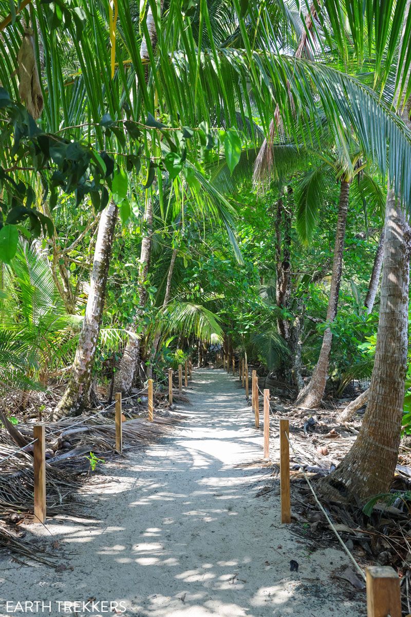 Tombolo Trail Manuel Antonio