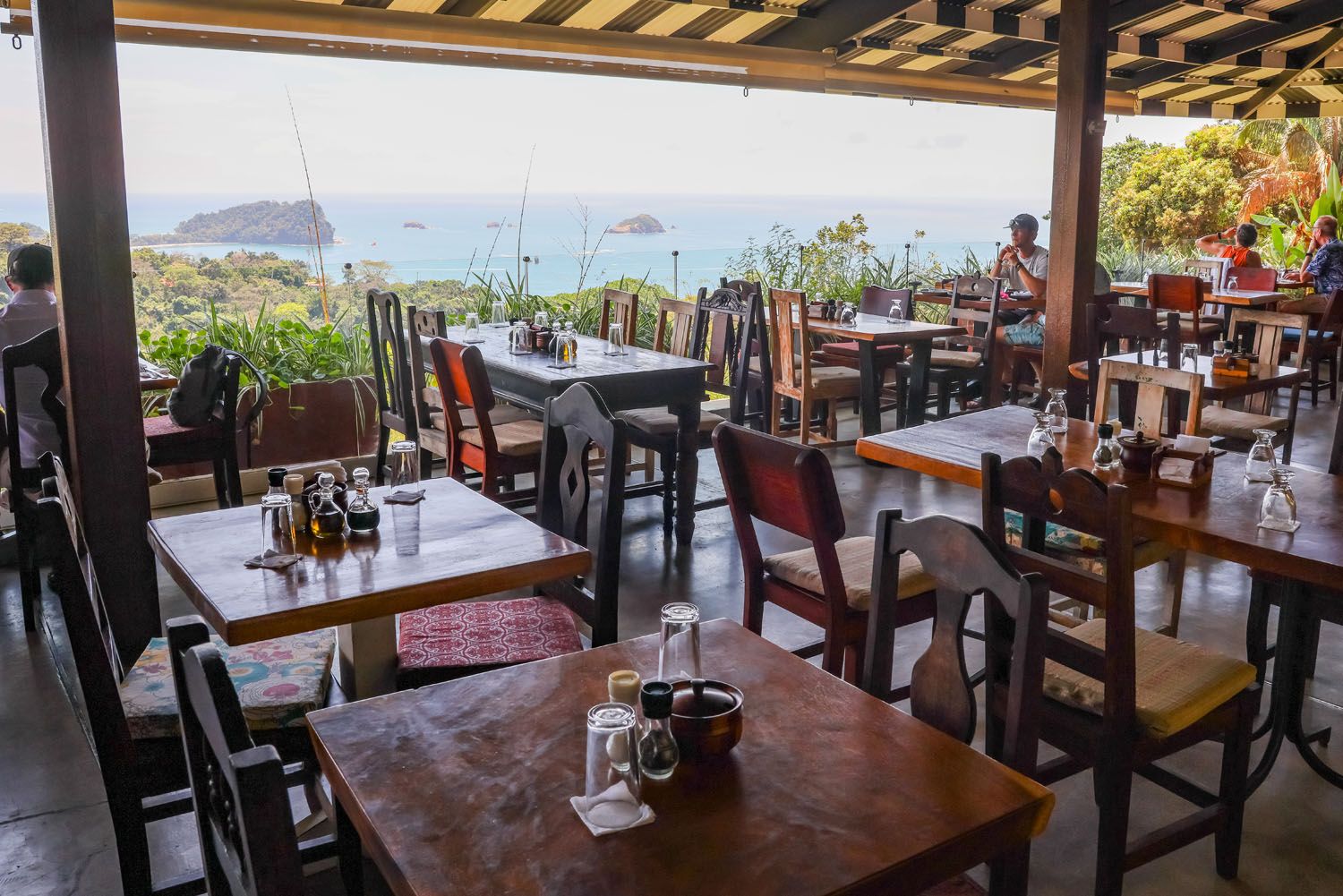 Emilios Cafe Manuel Antonio