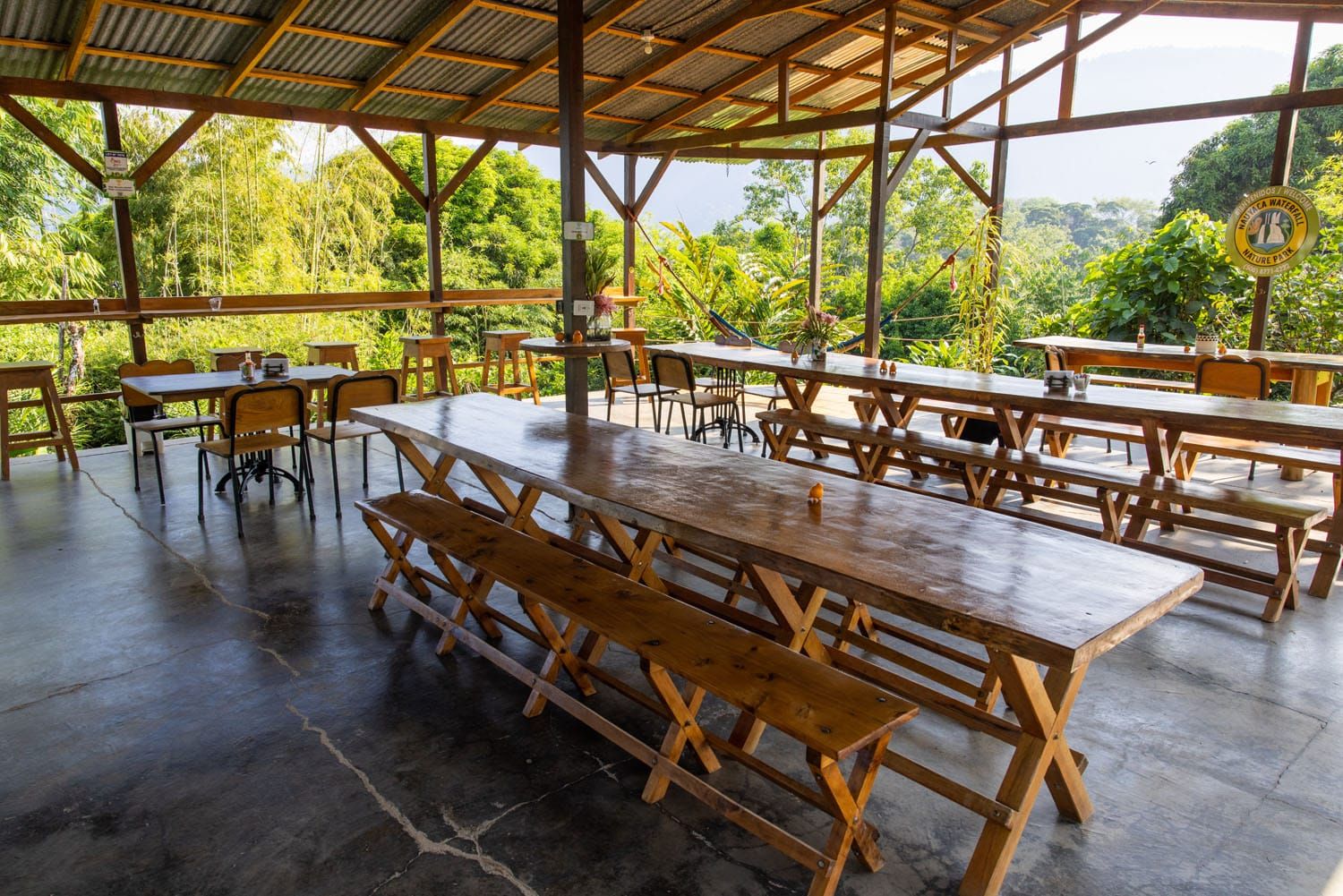 Nauyaca Waterfall Nature Park Waiting Area