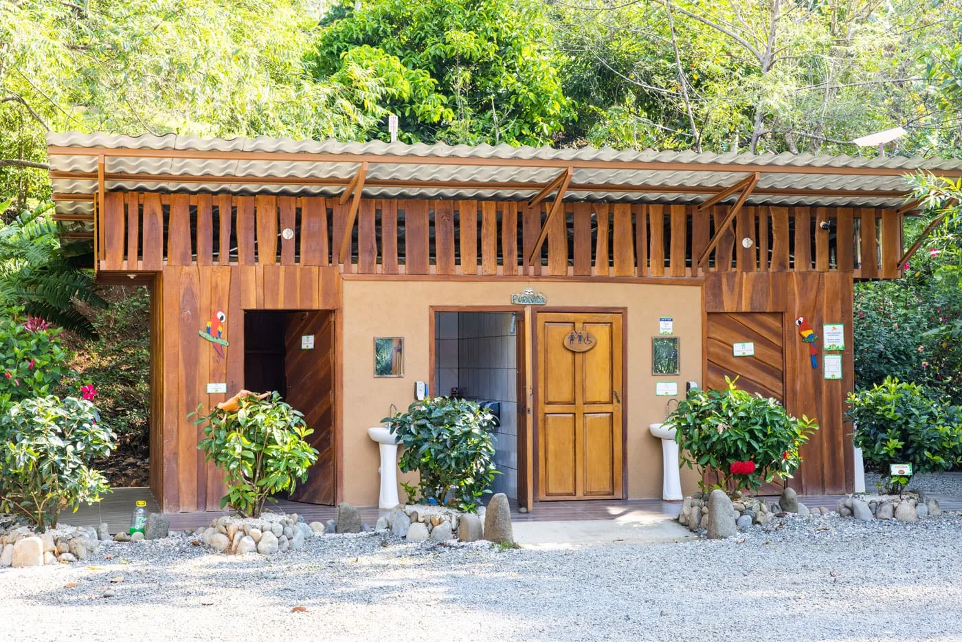 Nauyaca Waterfalls Bathrooms