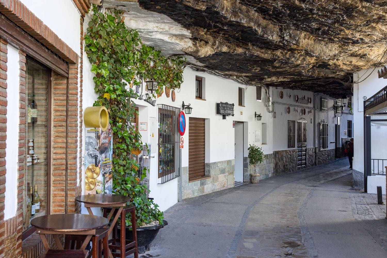Setenil de las Bodegas