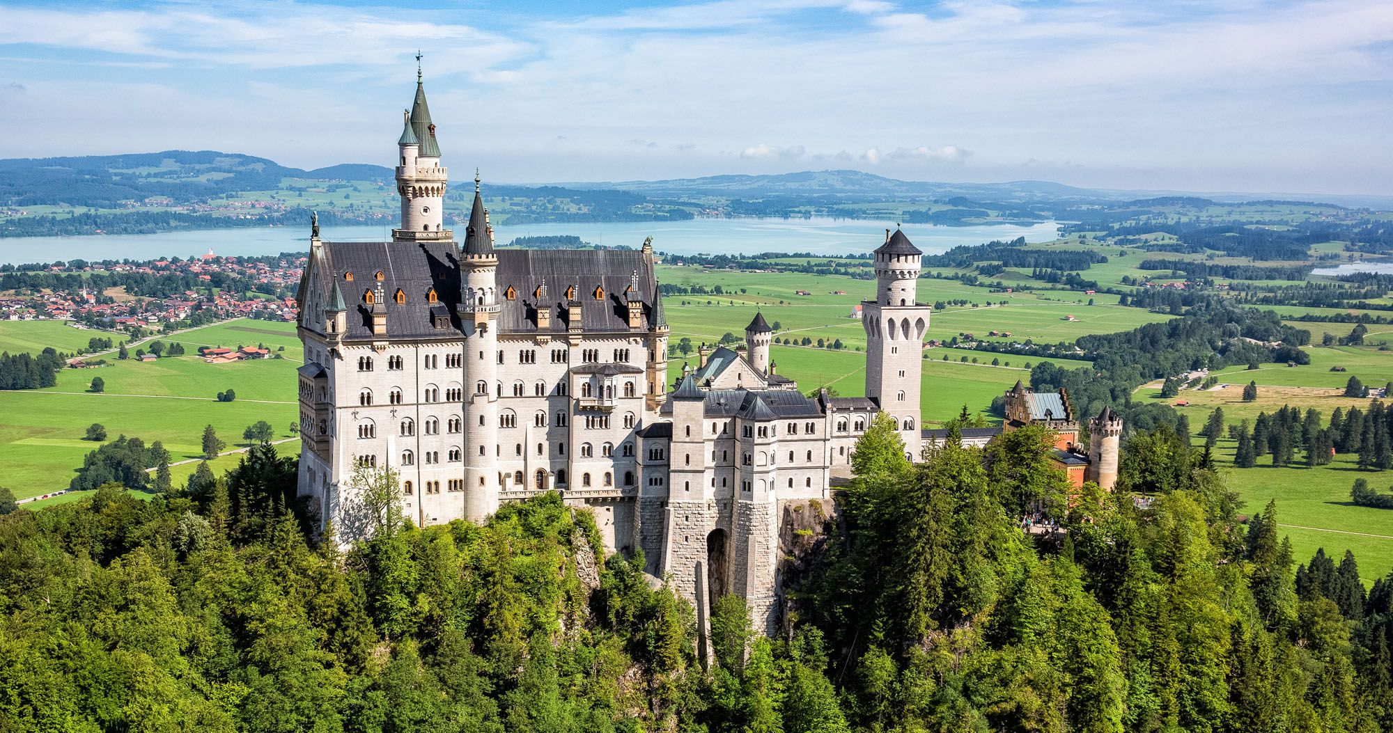 How to Visit Neuschwanstein Castle