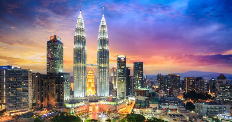 How to Visit the Petronas Towers