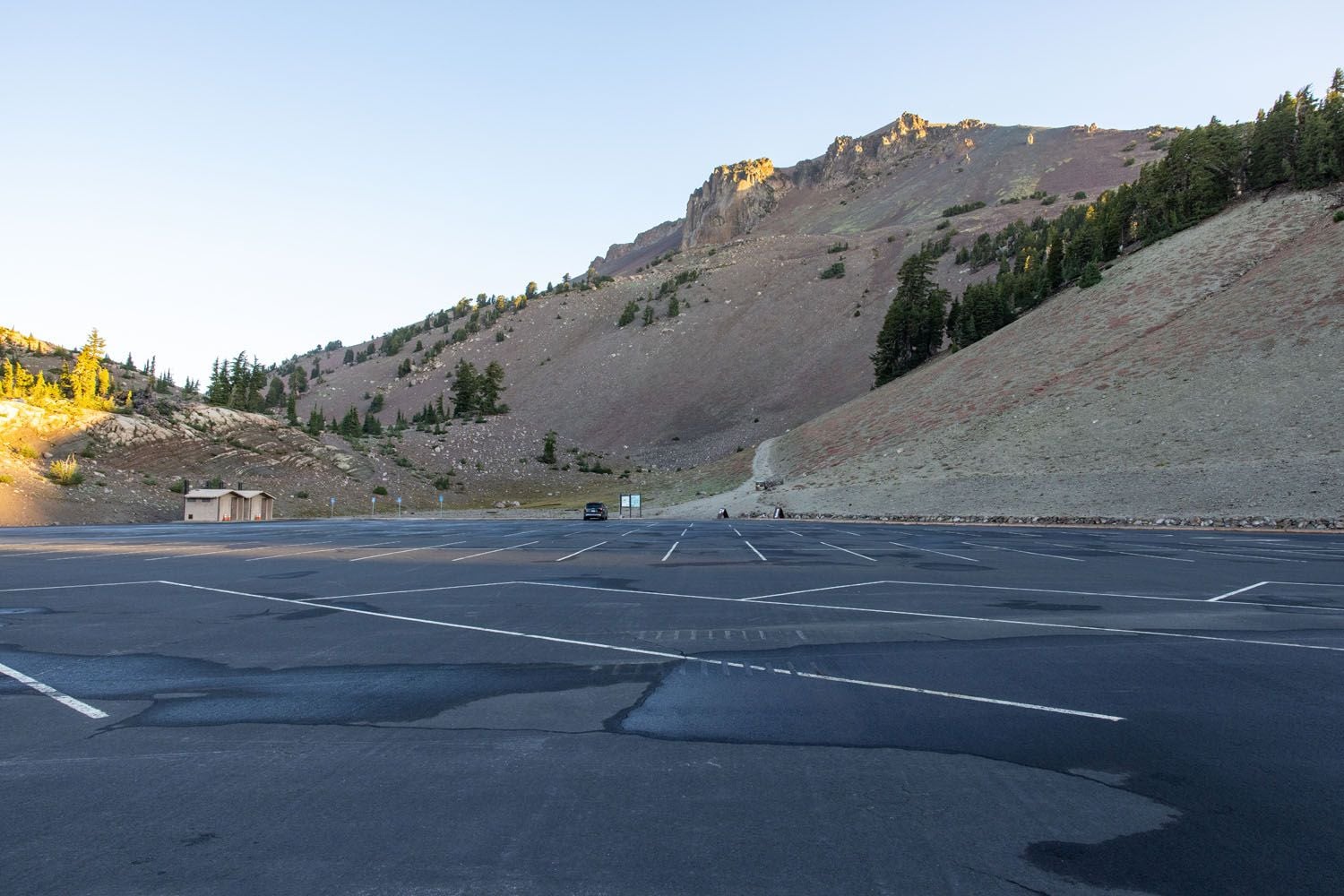 Lassen Peak Trail Parking Lot