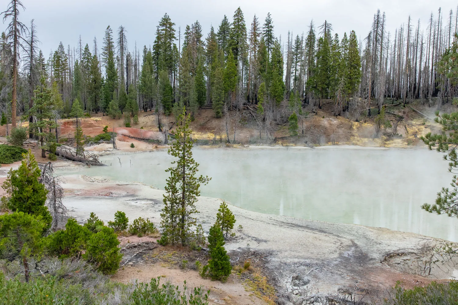 Boiling Springs Lake Lassen Volcanic